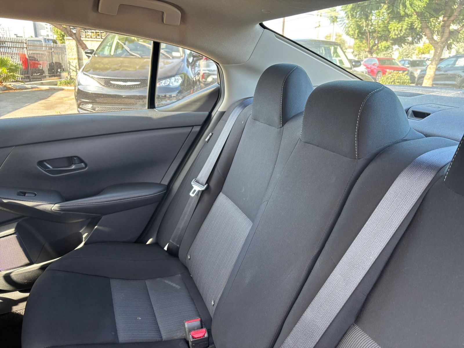 Used 2025 Nissan Sentra SV FWD image 37