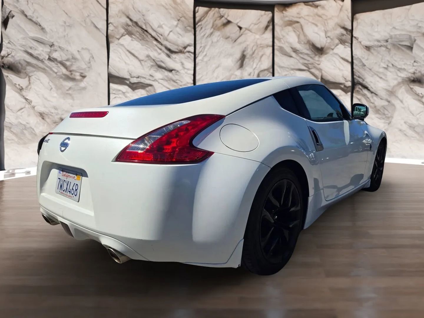 Used 2016 Nissan 370Z Coupe image 8