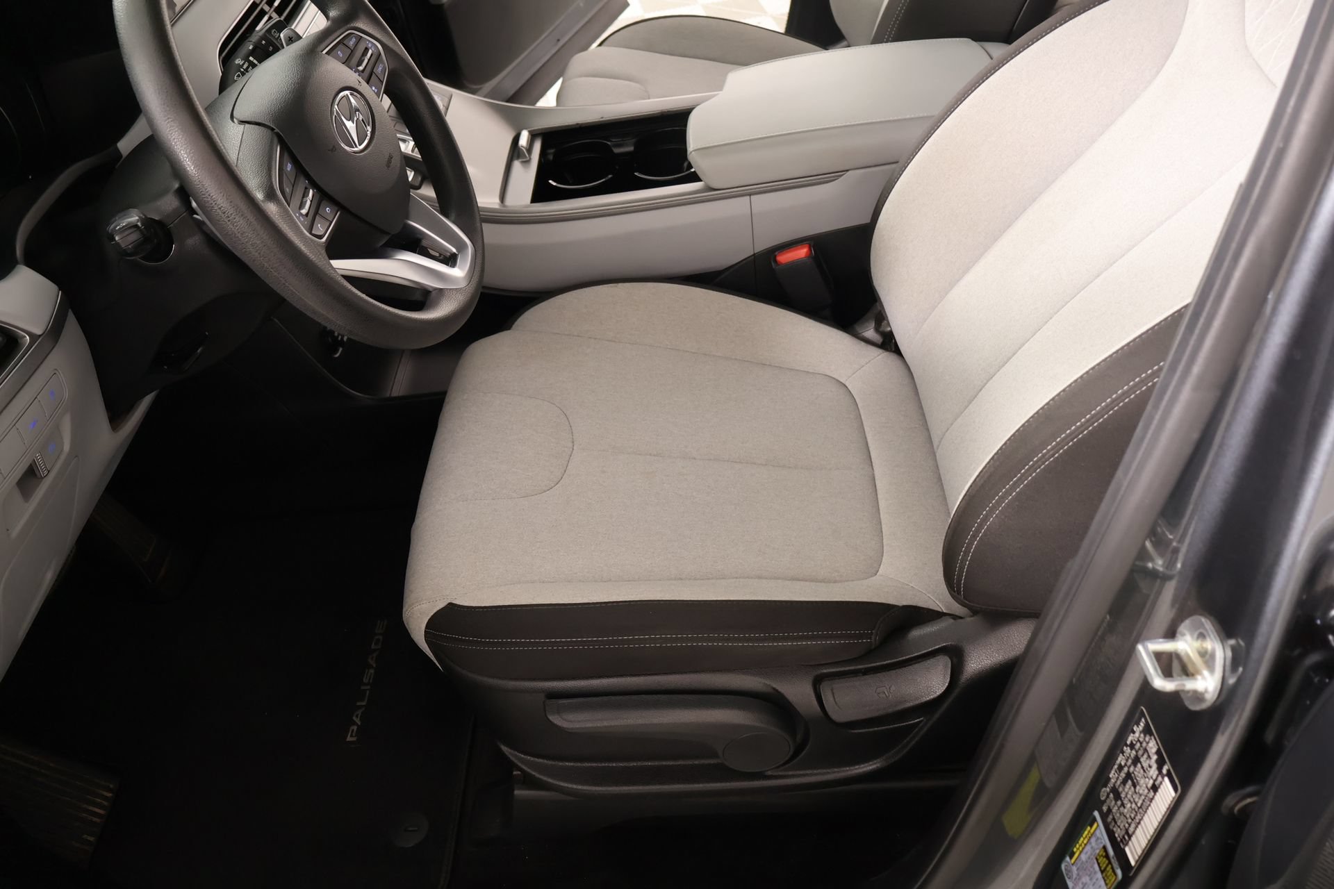 Used 2020 Hyundai Palisade SE FWD image 10