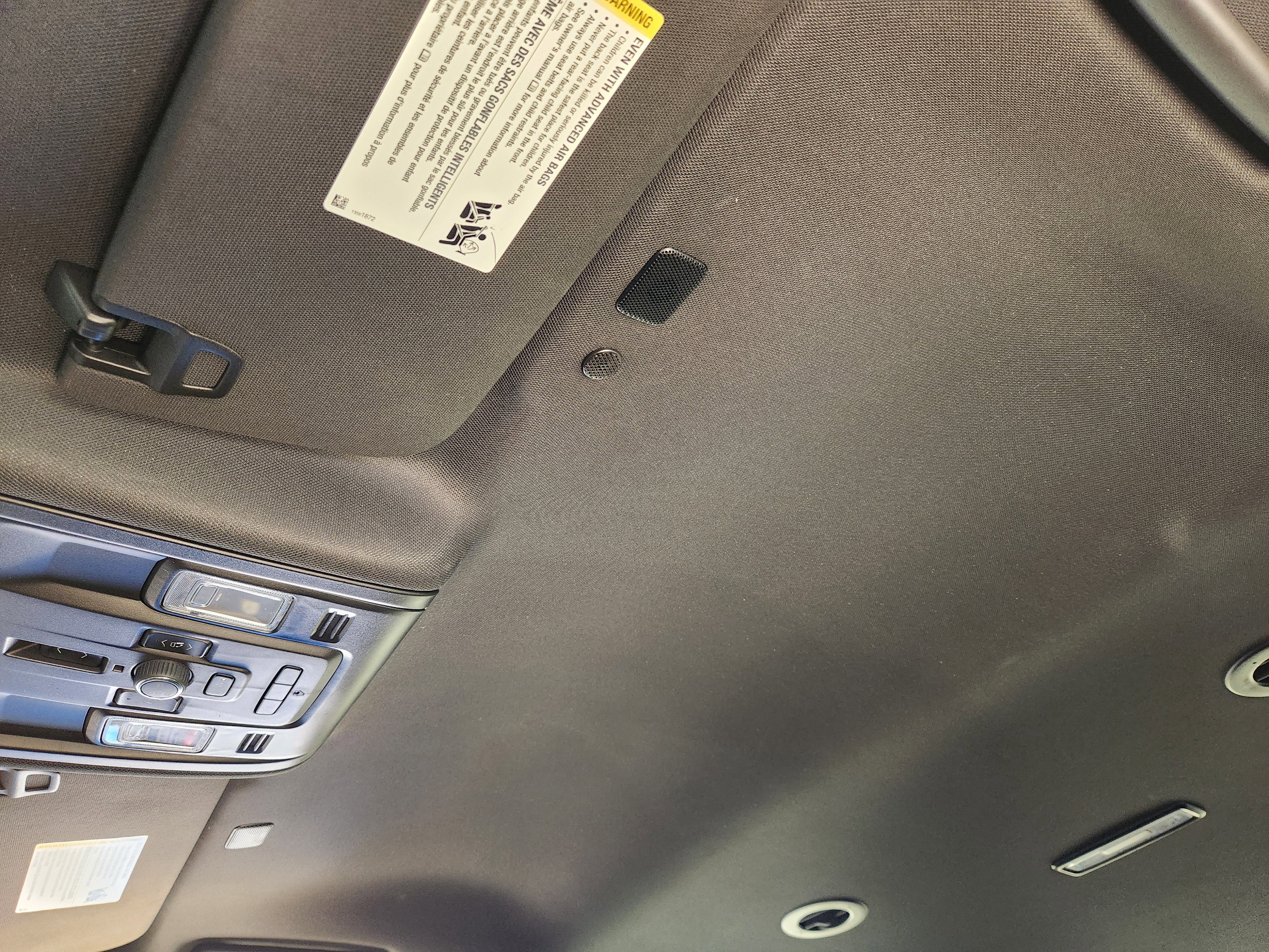 Used 2023 Chevrolet Suburban Premier RWD image 27