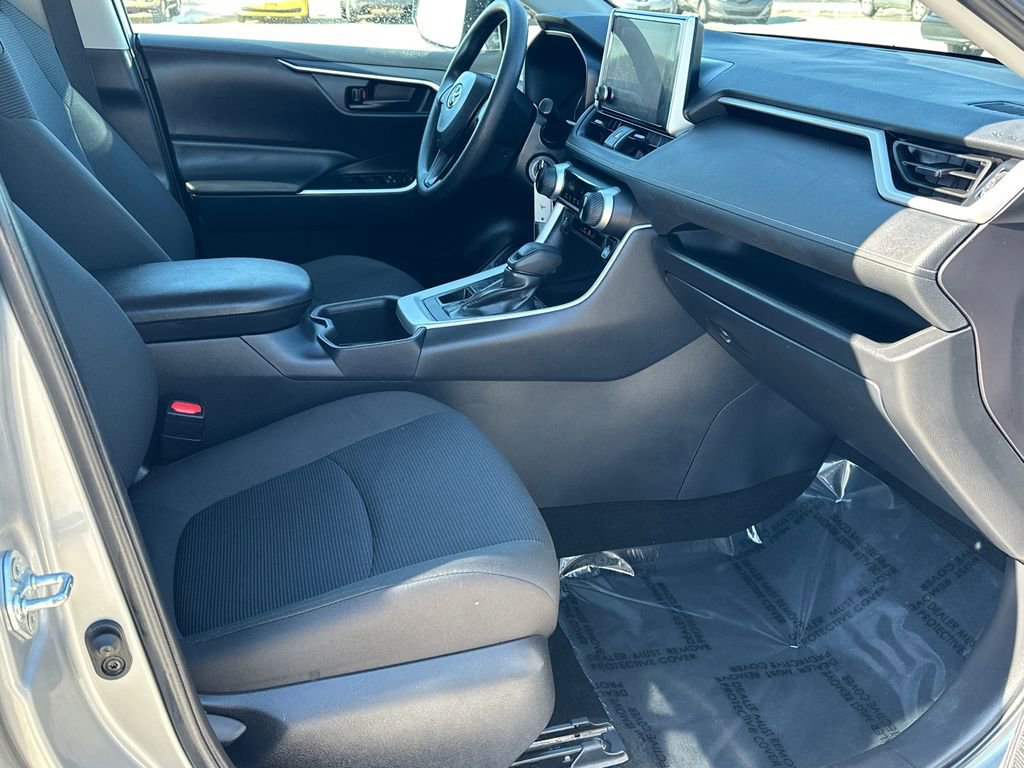 Certified 2025 Toyota RAV4 LE image 6