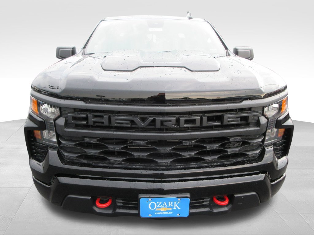 New 2026 Chevrolet Silverado 1500 Custom Trail Boss w/ LPO, Dark Essentials Package AWD/4WD image 9