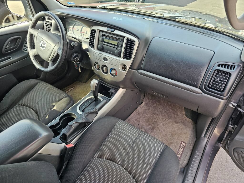 Used 2006 MAZDA Tribute s FWD image 11