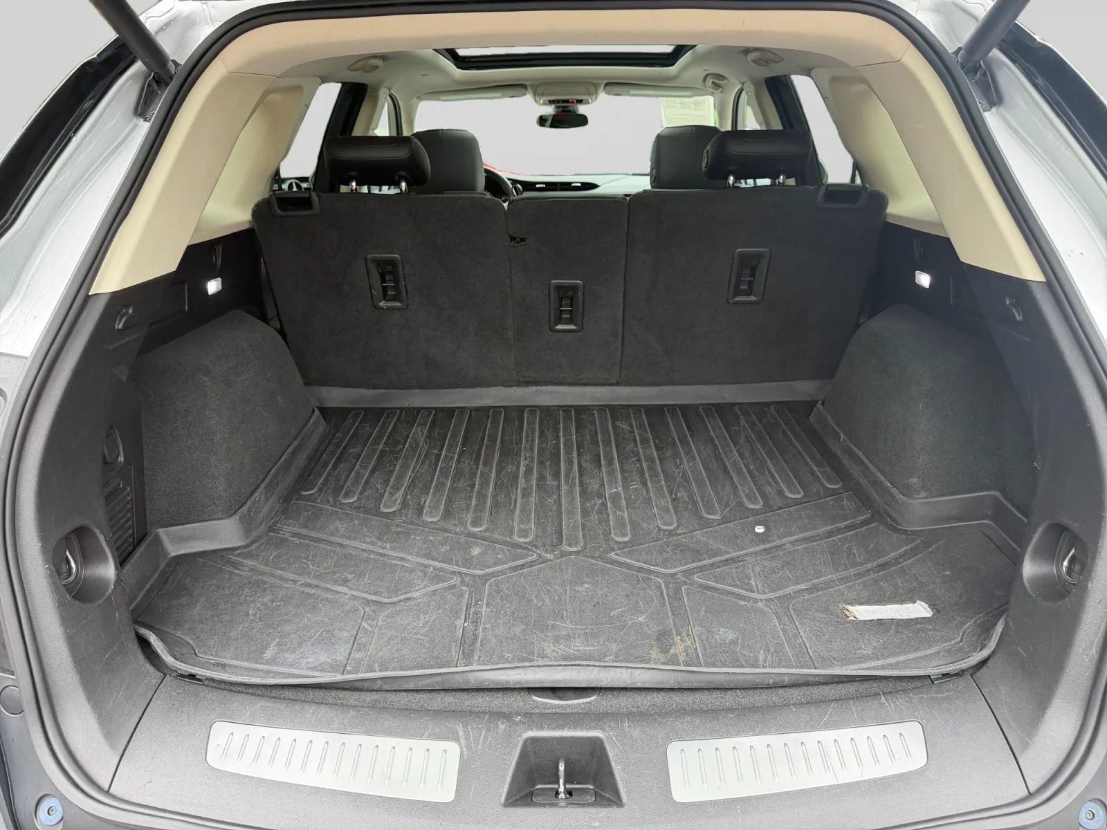 Used 2019 Cadillac XT5 Premium Luxury FWD image 26