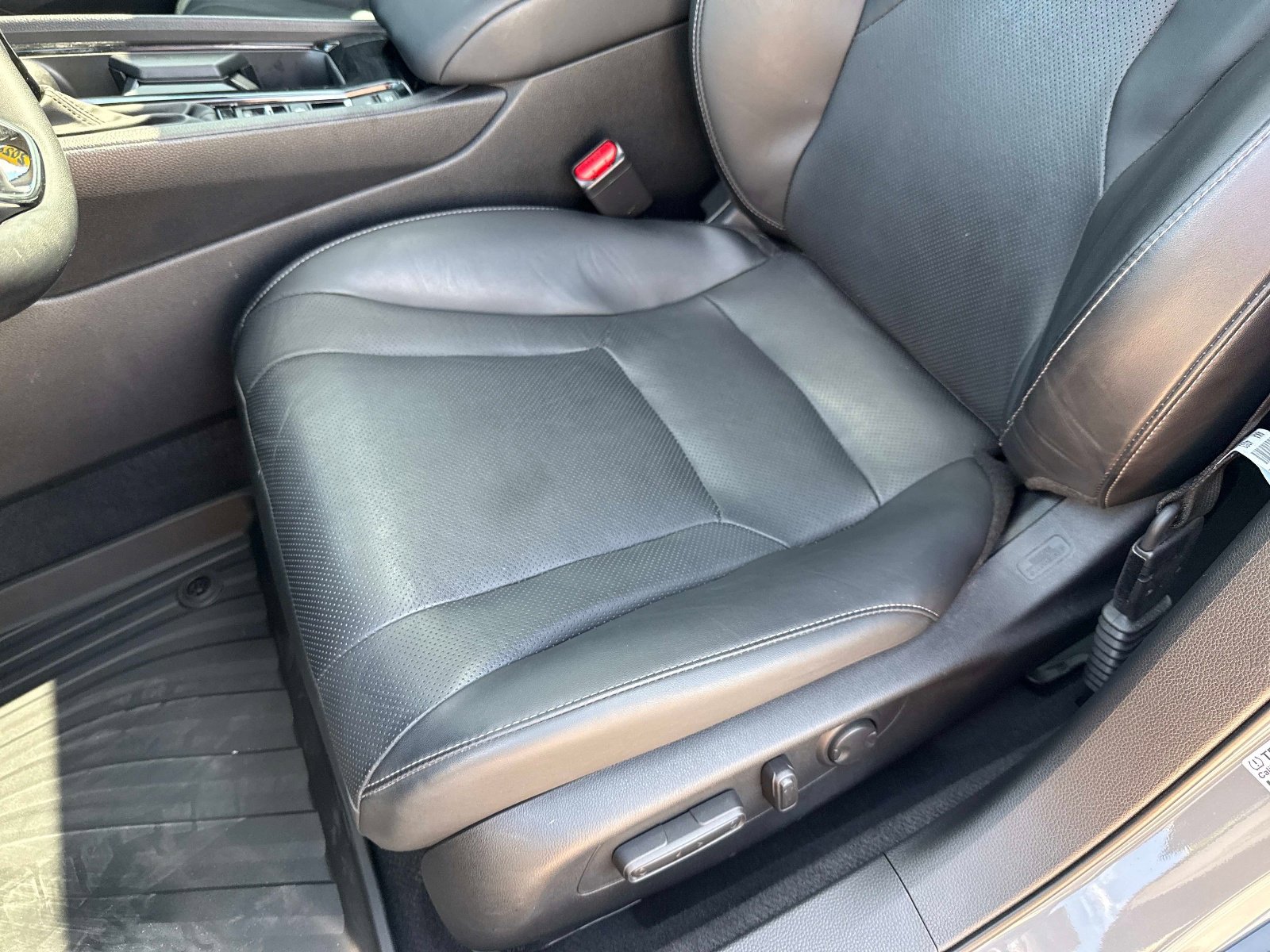 Used 2024 Honda Accord EX-L image 18