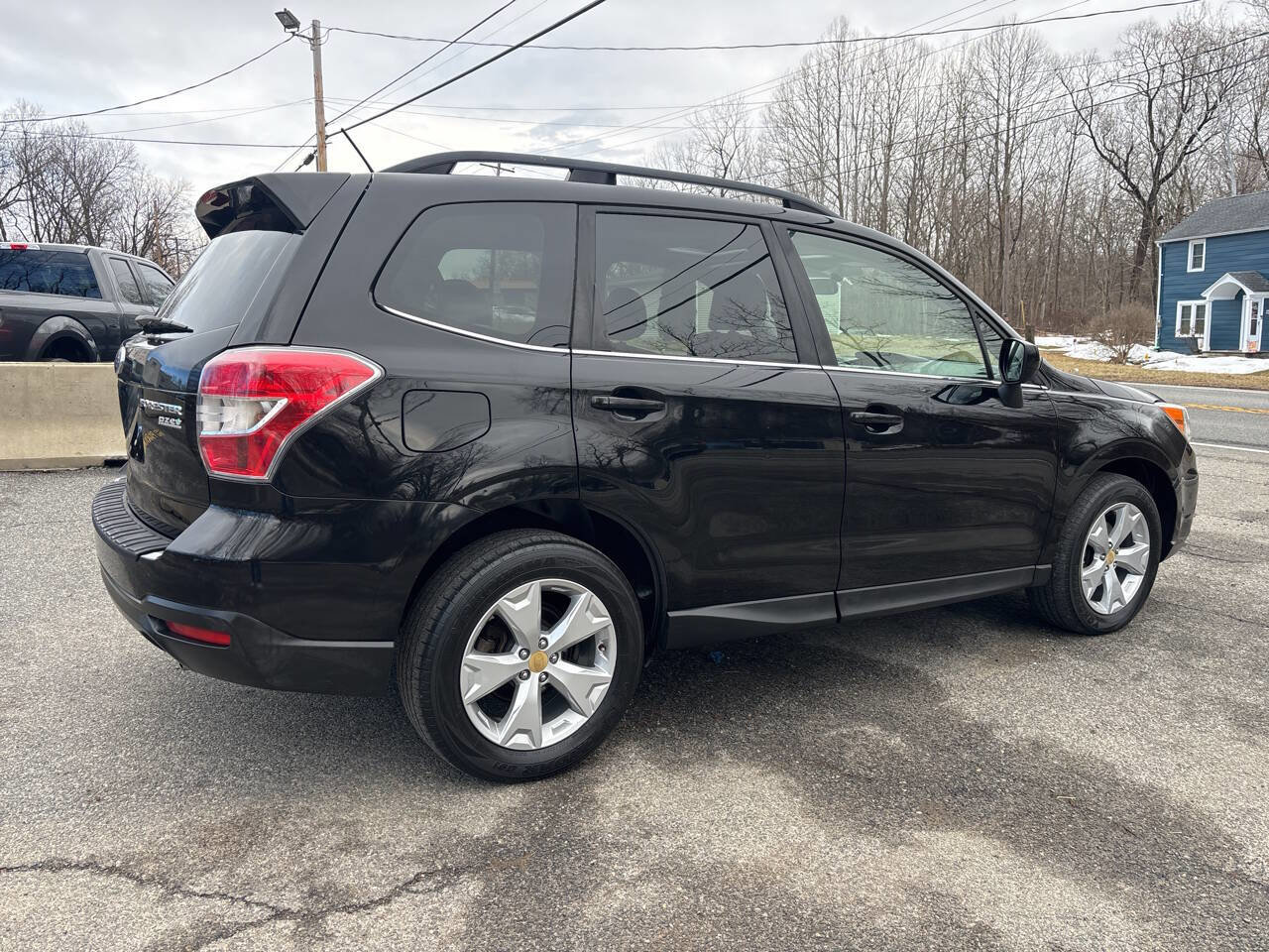 Used 2015 Subaru Forester 2.5i Limited AWD/4WD image 9