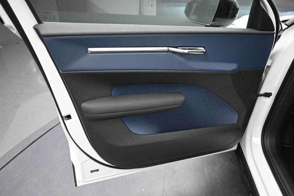 New 2026 Volvo EX30 Plus w/ Protection Package Premier AWD/4WD image 9