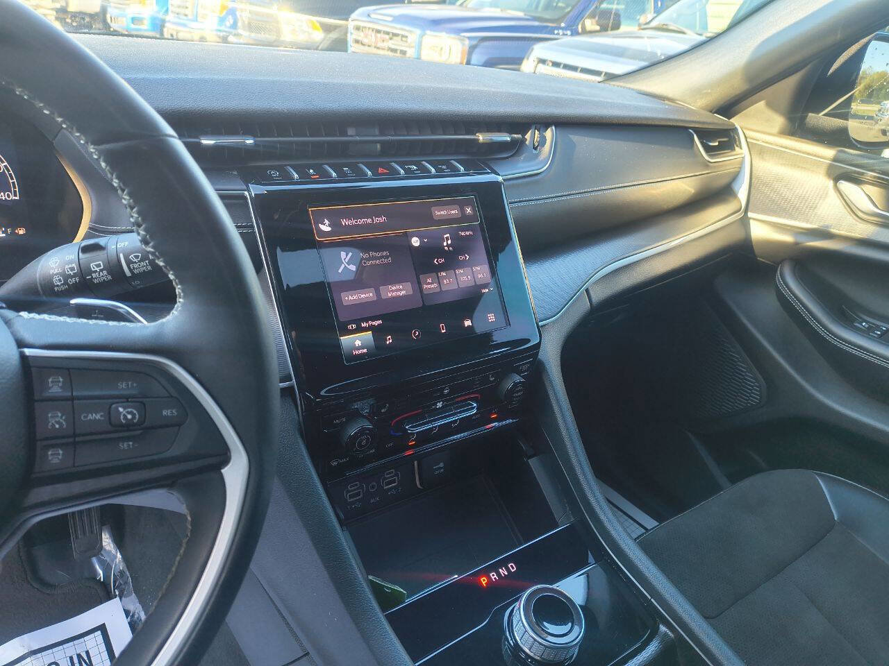 Used 2024 Jeep Grand Cherokee L Altitude image 17