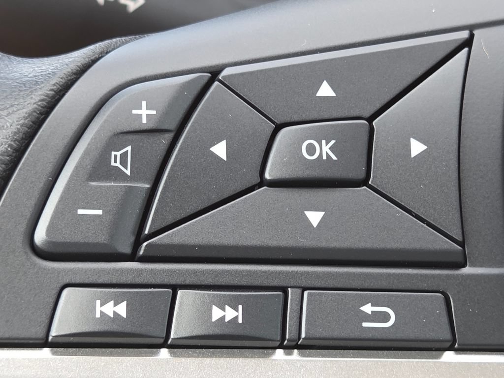 New 2026 Nissan Altima 2.5 SV AWD/4WD image 30