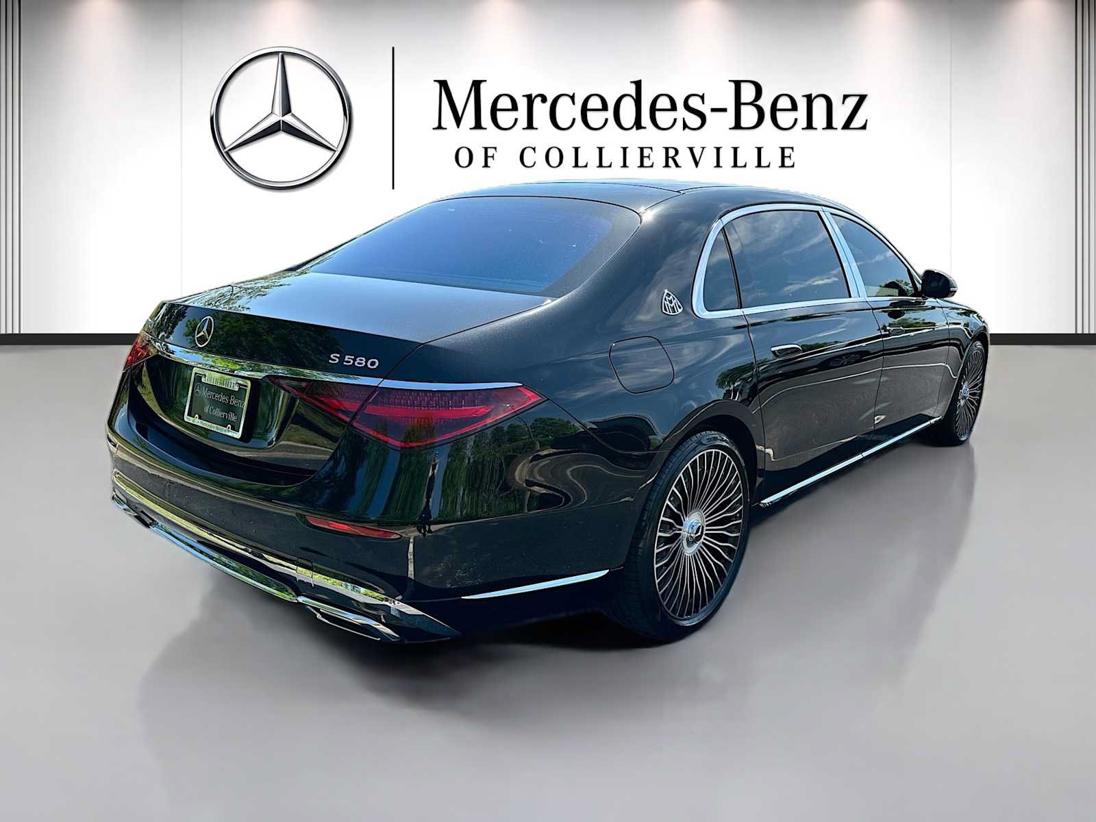Used 2024 Mercedes-Benz Maybach S 580 4MATIC image 5