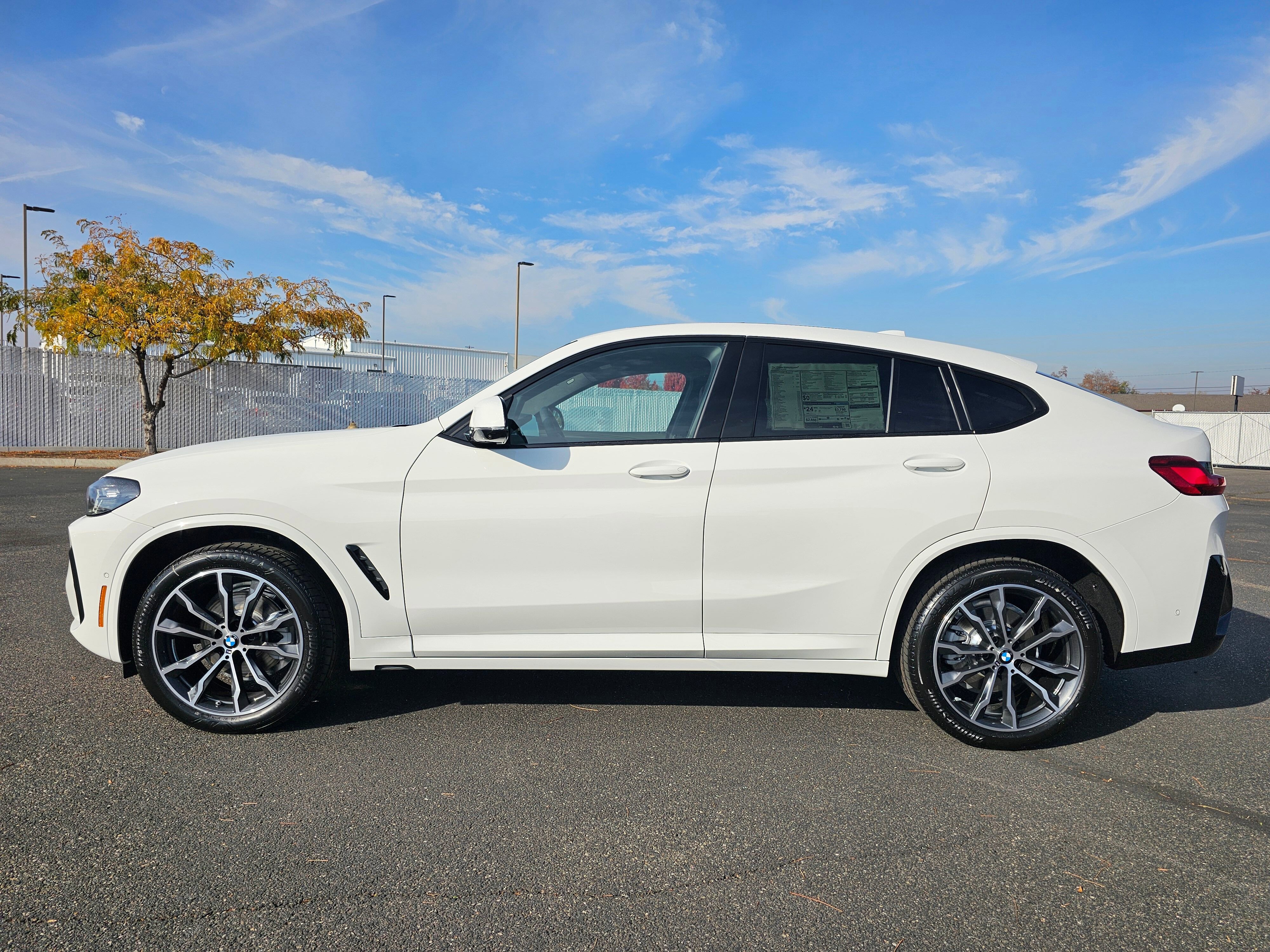 New 2025 BMW X4 xDrive30i w/ Premium Package image 3