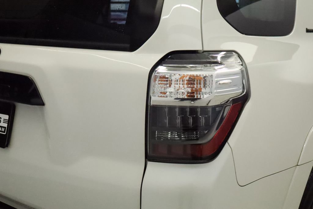 Used 2019 Toyota 4Runner Limited image 14