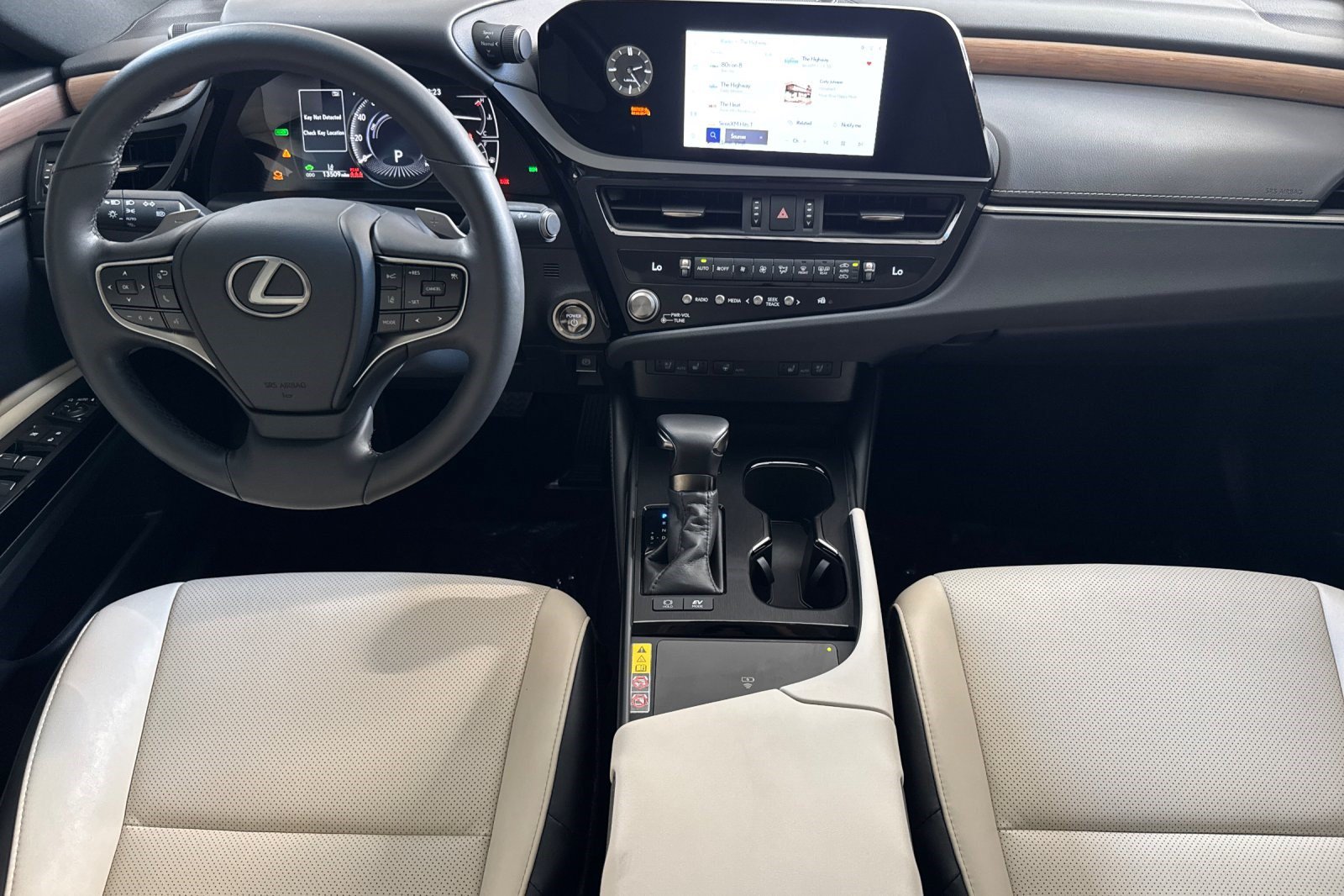 Certified 2024 Lexus ES 300h w/ Premium Package FWD image 17