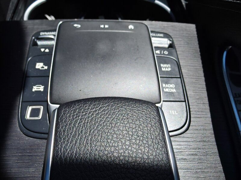 Used 2025 Mercedes-Benz GLS 450 4MATIC image 31