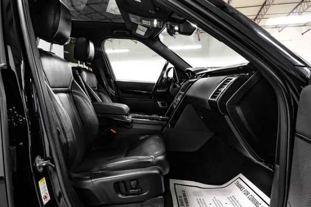Used 2019 Land Rover Discovery SE image 38