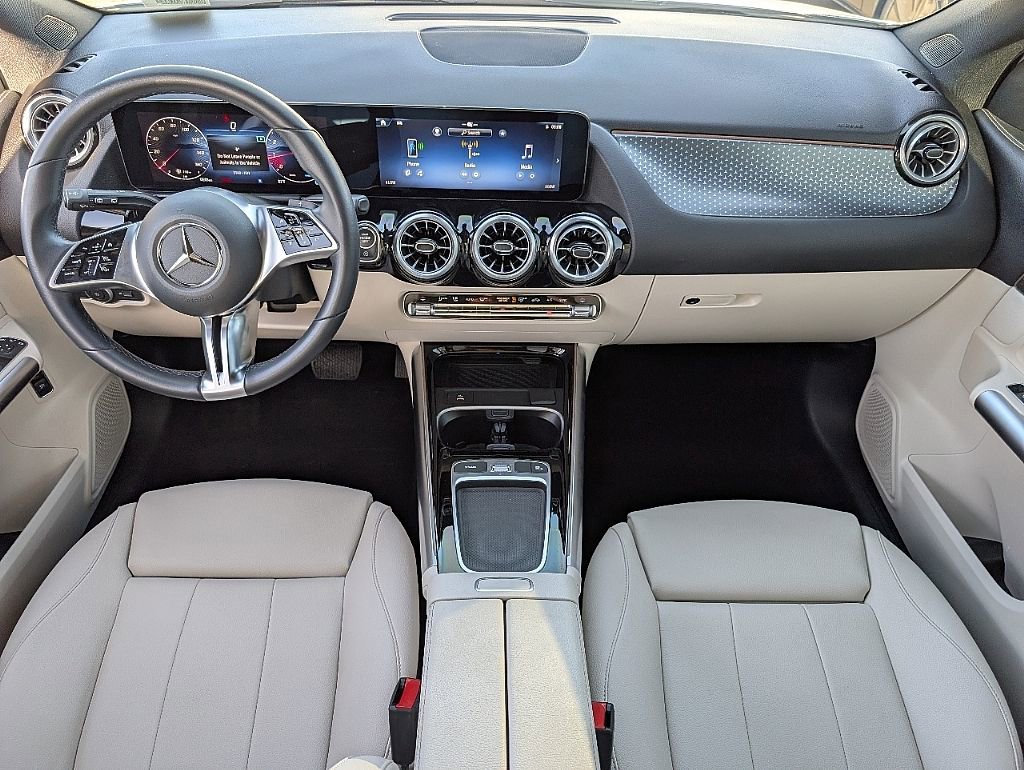 Used 2025 Mercedes-Benz GLA 250 image 22