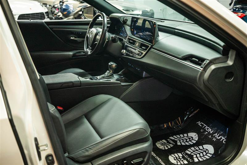 Used 2023 Lexus ES 300h w/ Premium Package FWD image 13