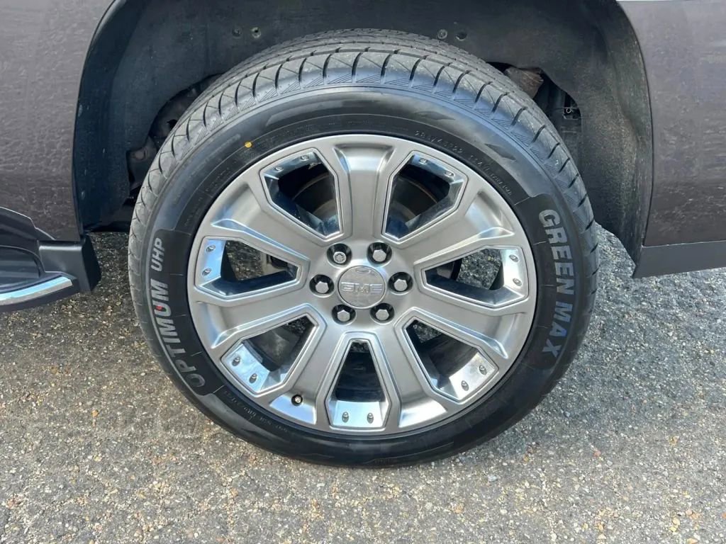 Used 2018 GMC Yukon Denali AWD/4WD image 39