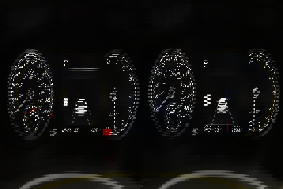 Used 2024 Genesis G70 3.3T Advanced image 22