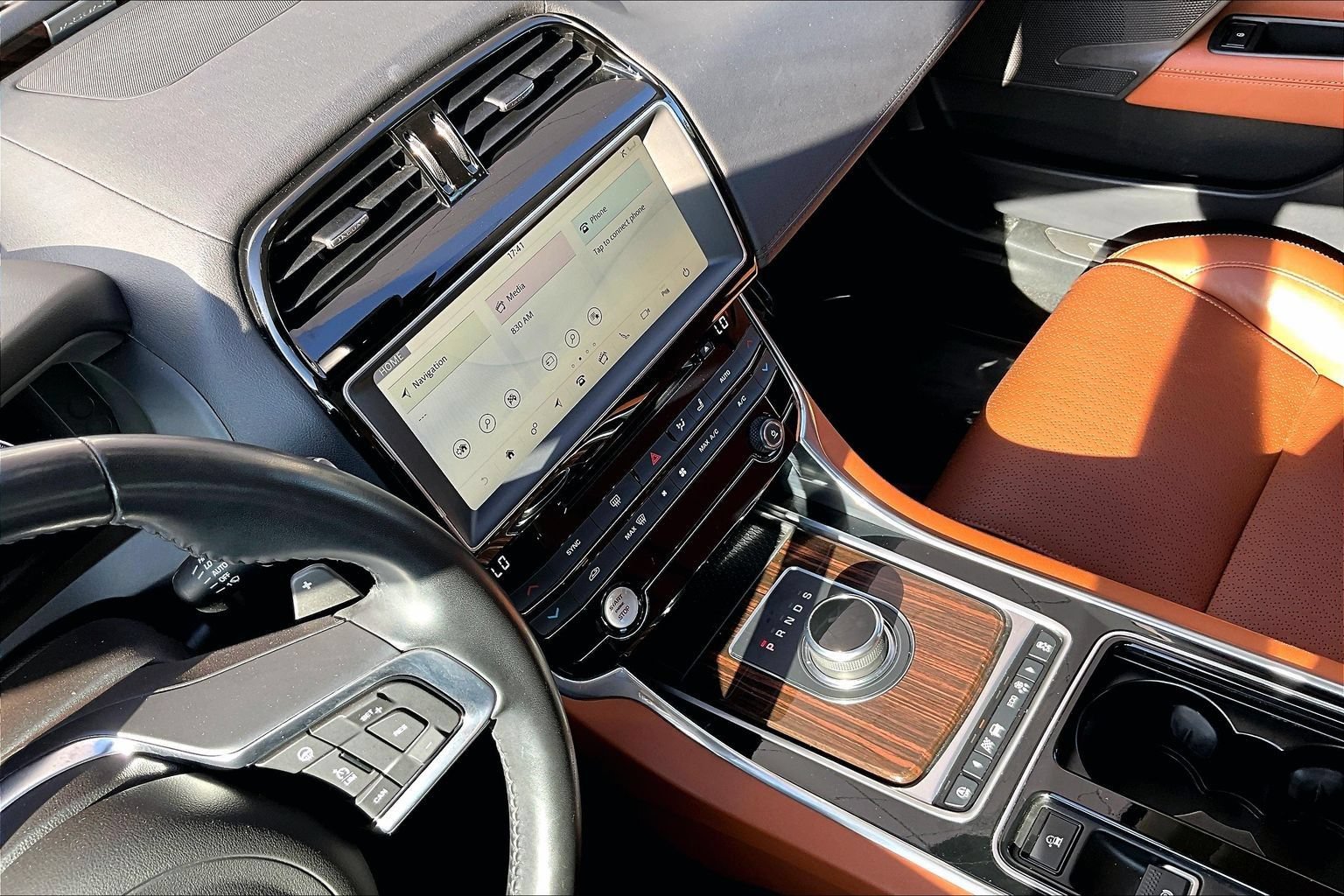 Used 2018 Jaguar XE Portfolio RWD image 31