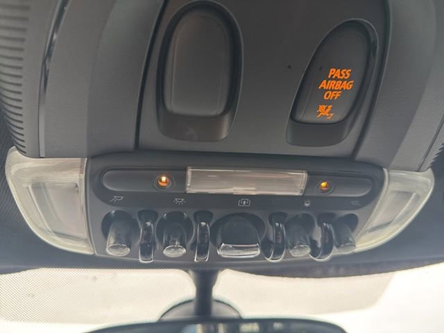 Used 2015 MINI Cooper S image 16