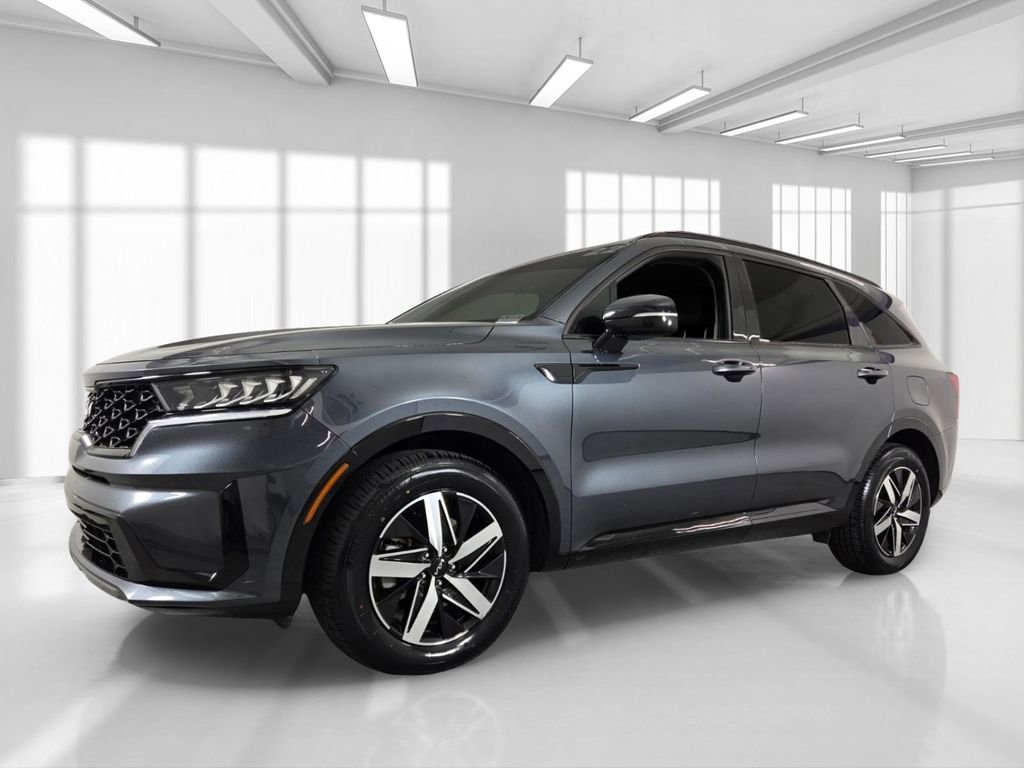 Used 2022 Kia Sorento S FWD image 2