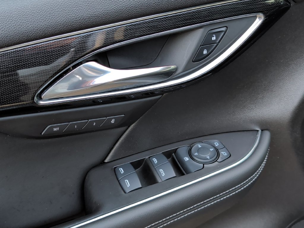 Used 2022 Buick Envision Essence w/ Technology Package I AWD/4WD image 15