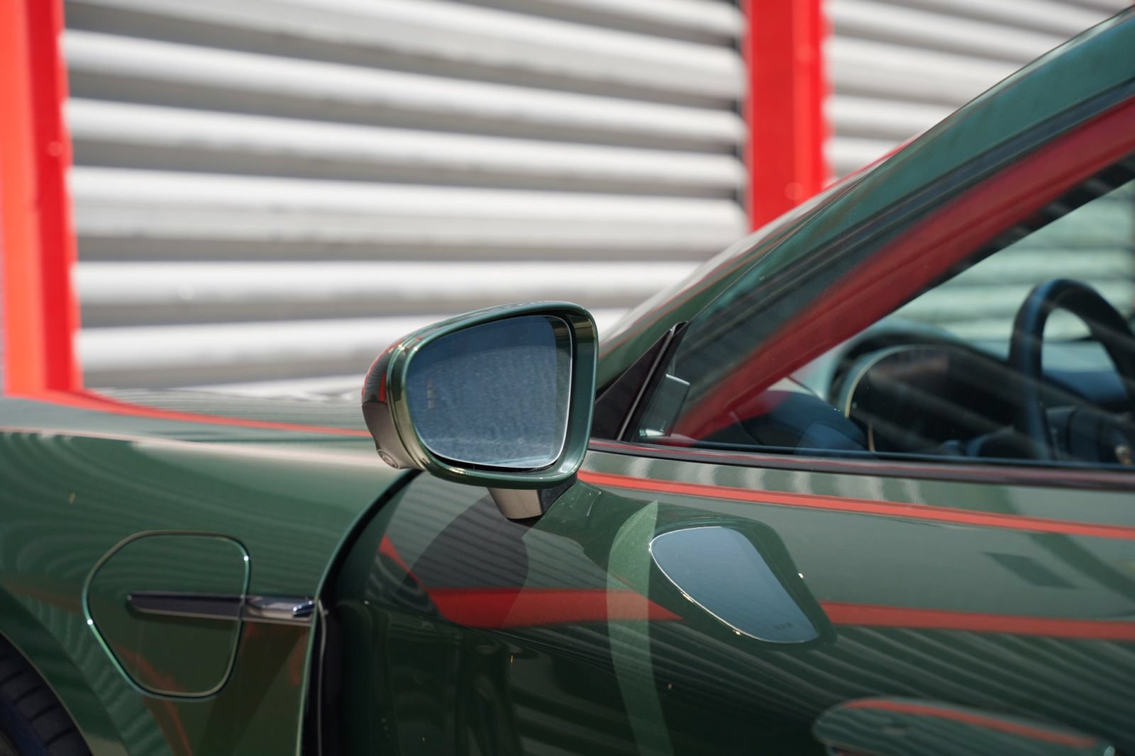Used 2025 Porsche Taycan RWD image 10