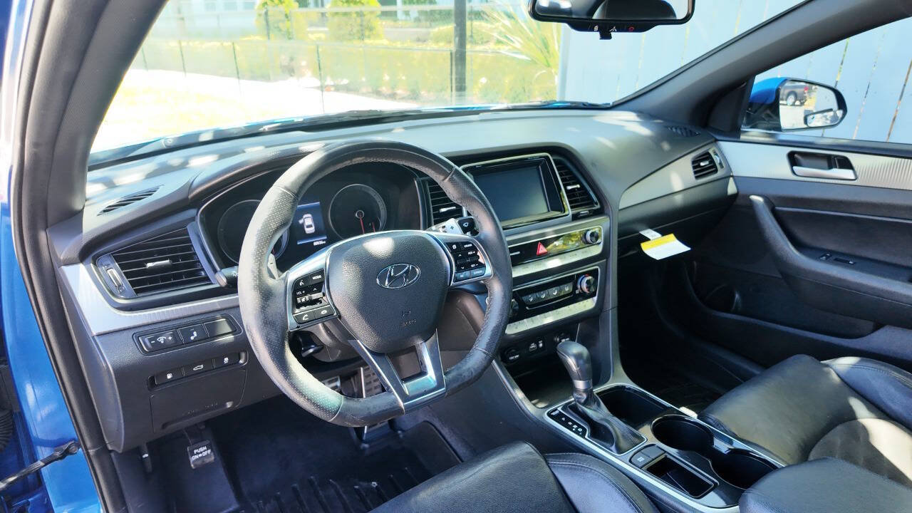 Used 2018 Hyundai Sonata Sport w/ Cargo Package FWD image 10