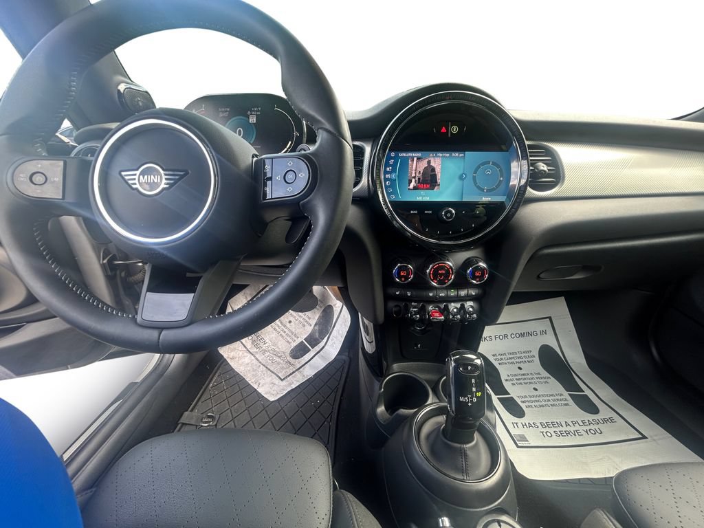 Used 2024 MINI Cooper S w/ Signature Upholstery Package FWD image 10