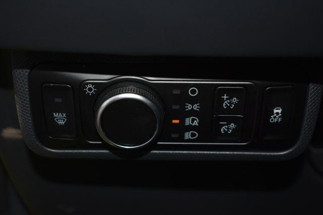 Used 2025 Ford Mustang Mach-E Premium image 17