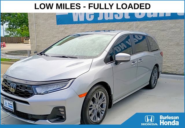 Used 2025 Honda Odyssey Touring image 1