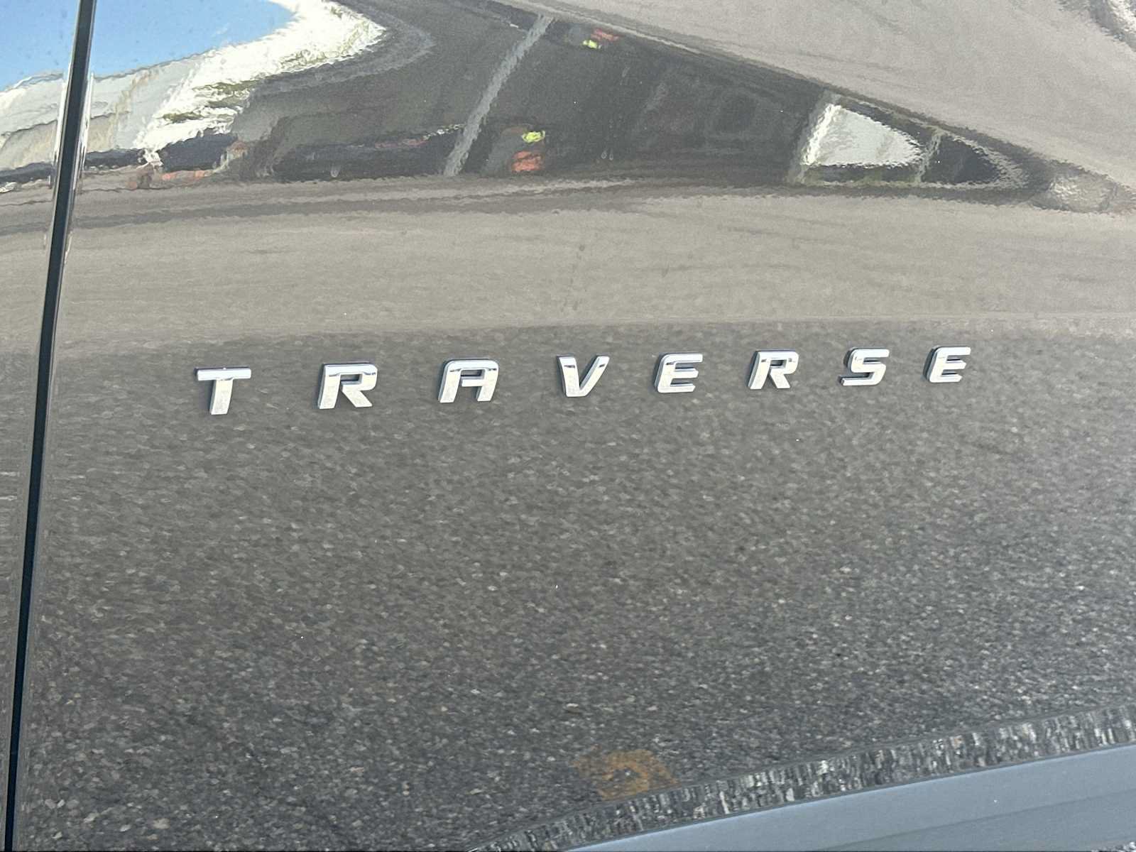 Used 2019 Chevrolet Traverse LT FWD image 11