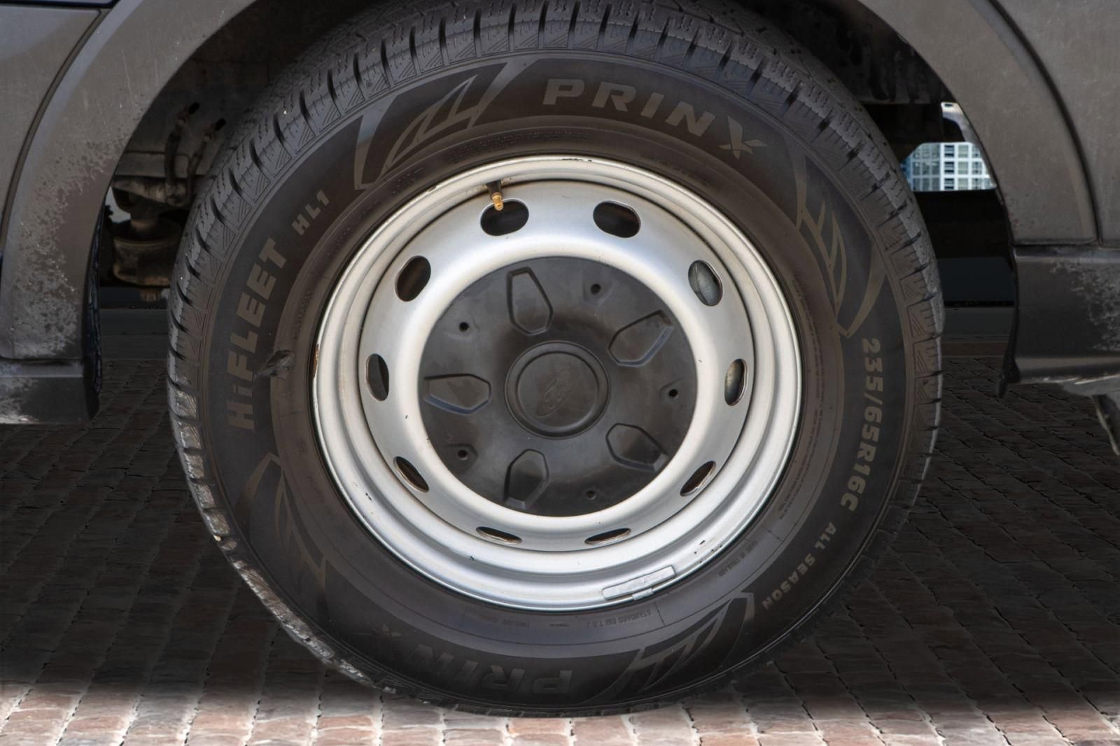 Used 2019 Ford Transit 250 148 Medium Roof image 30