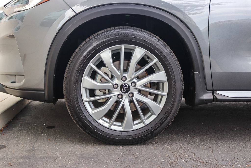 Certified 2023 INFINITI QX50 Luxe FWD image 10
