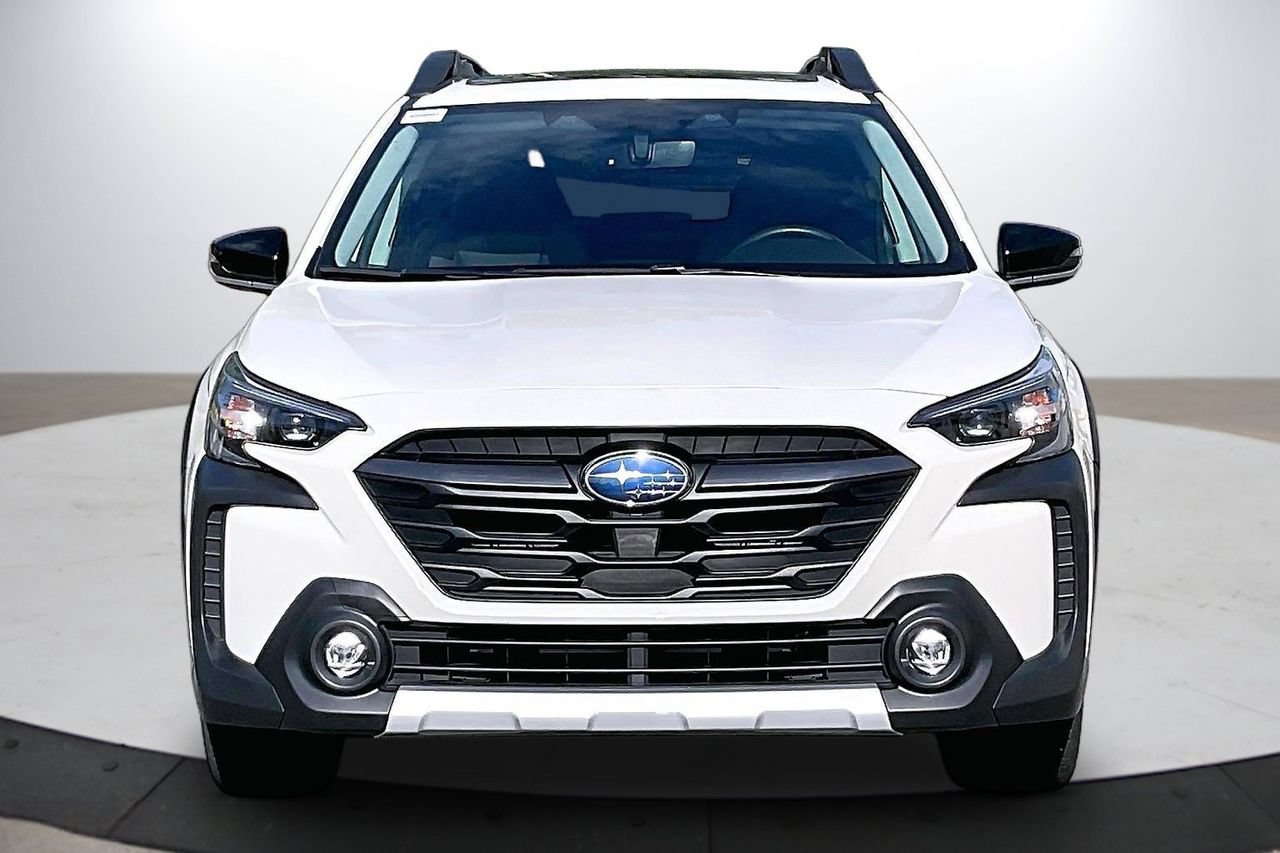 Used 2024 Subaru Outback Limited AWD/4WD image 3