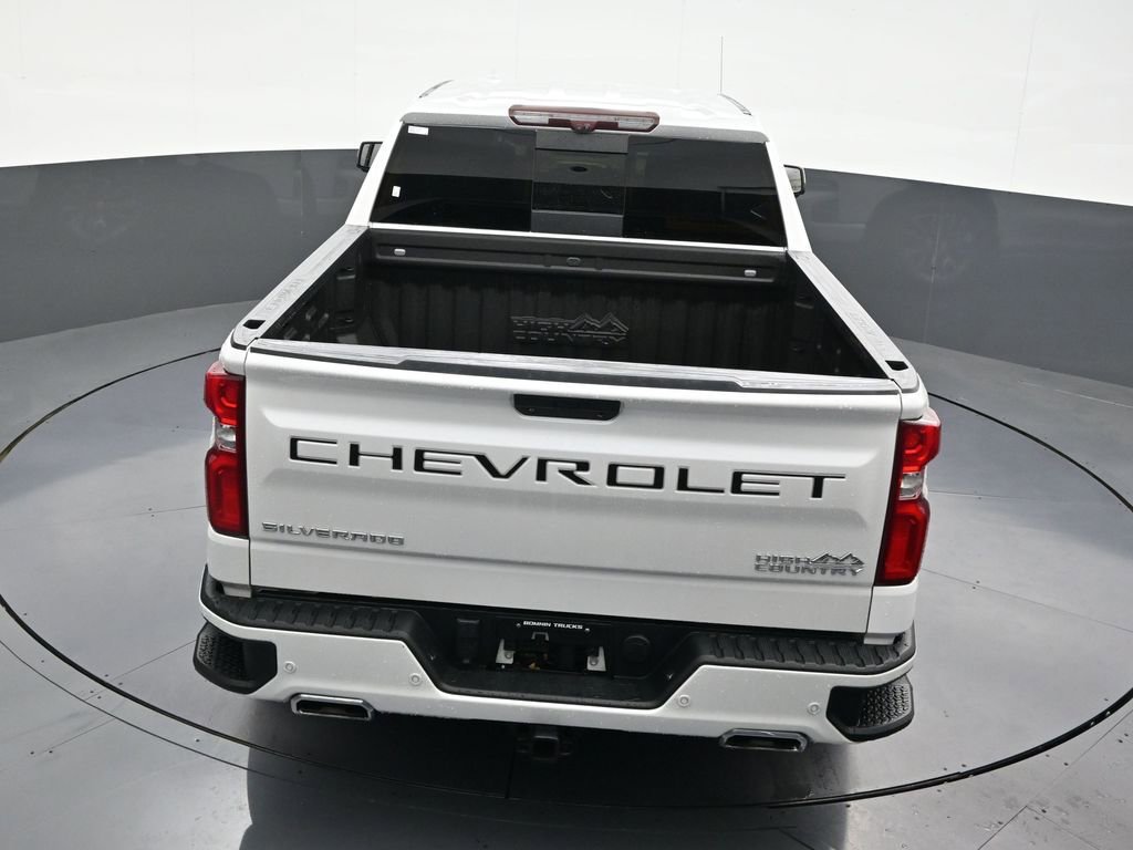 Used 2020 Chevrolet Silverado 1500 High Country w/ Technology Package image 18