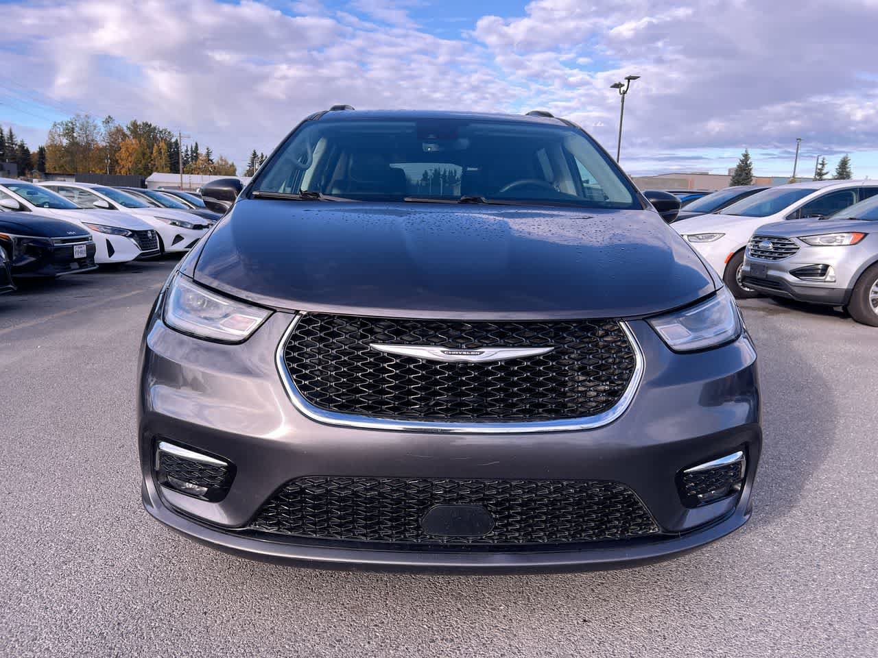 Used 2022 Chrysler Pacifica Touring-L FWD image 29