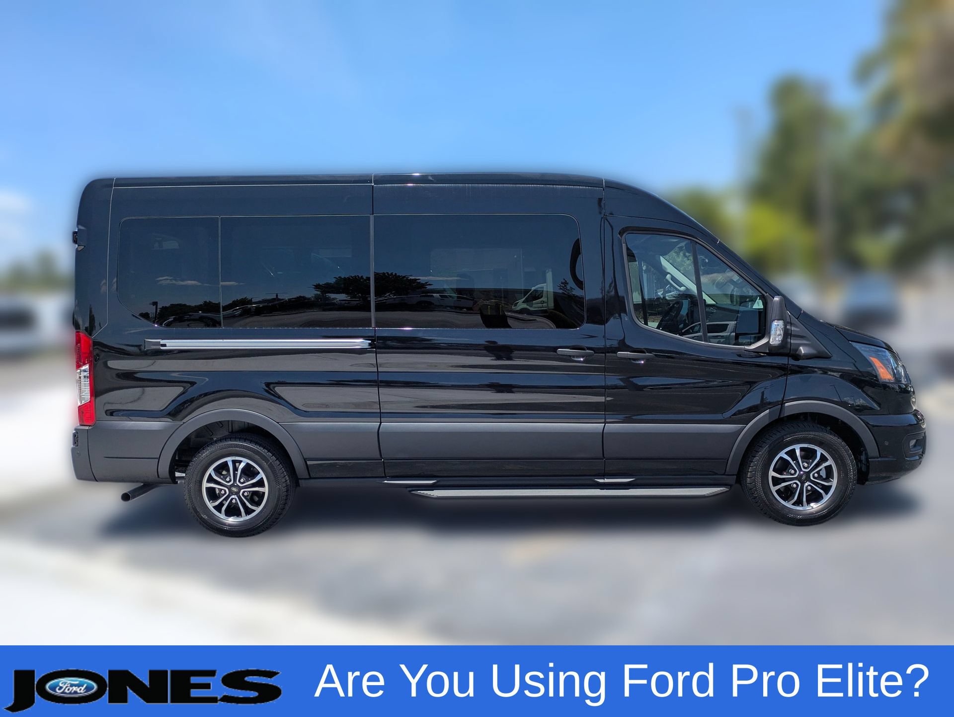 New 2025 Ford Transit 350 XLT RWD image 5