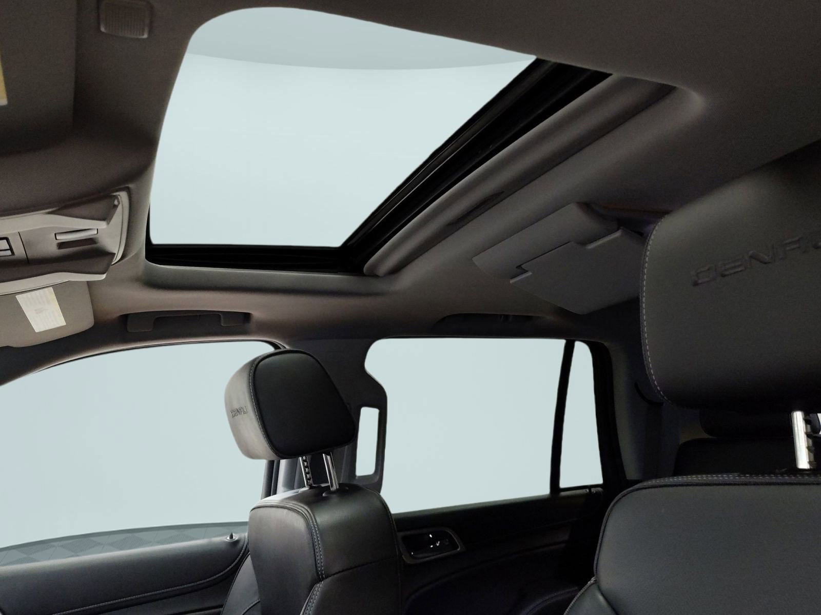 Used 2018 GMC Yukon Denali w/ Denali Ultimate Package image 14