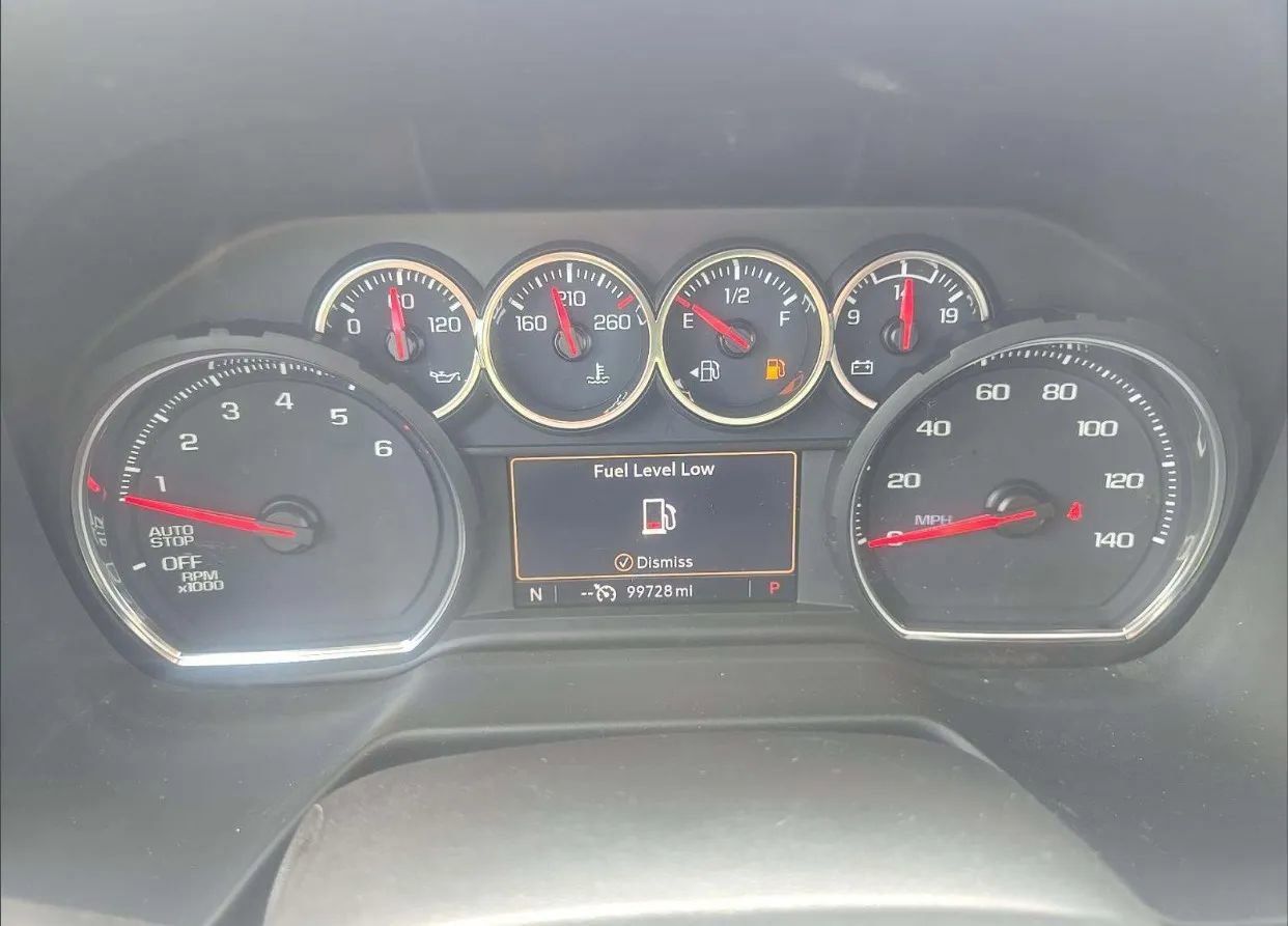 Used 2021 Chevrolet Suburban RST w/ Luxury Package image 43