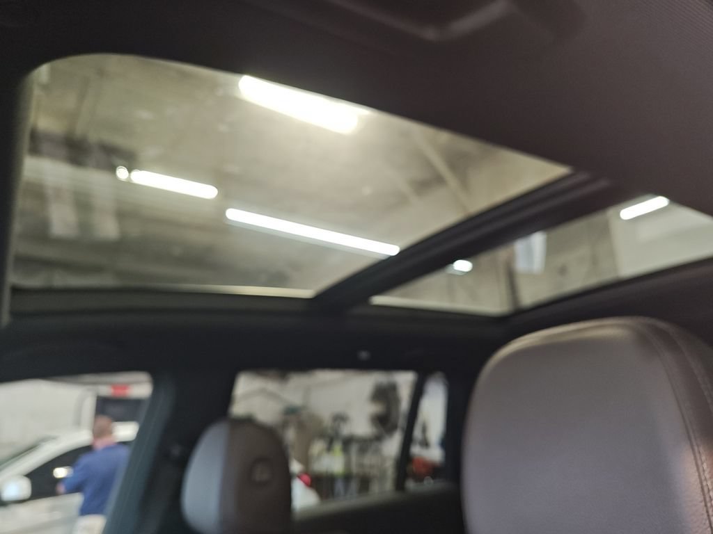 Used 2022 Mercedes-Benz GLS 450 4MATIC image 27