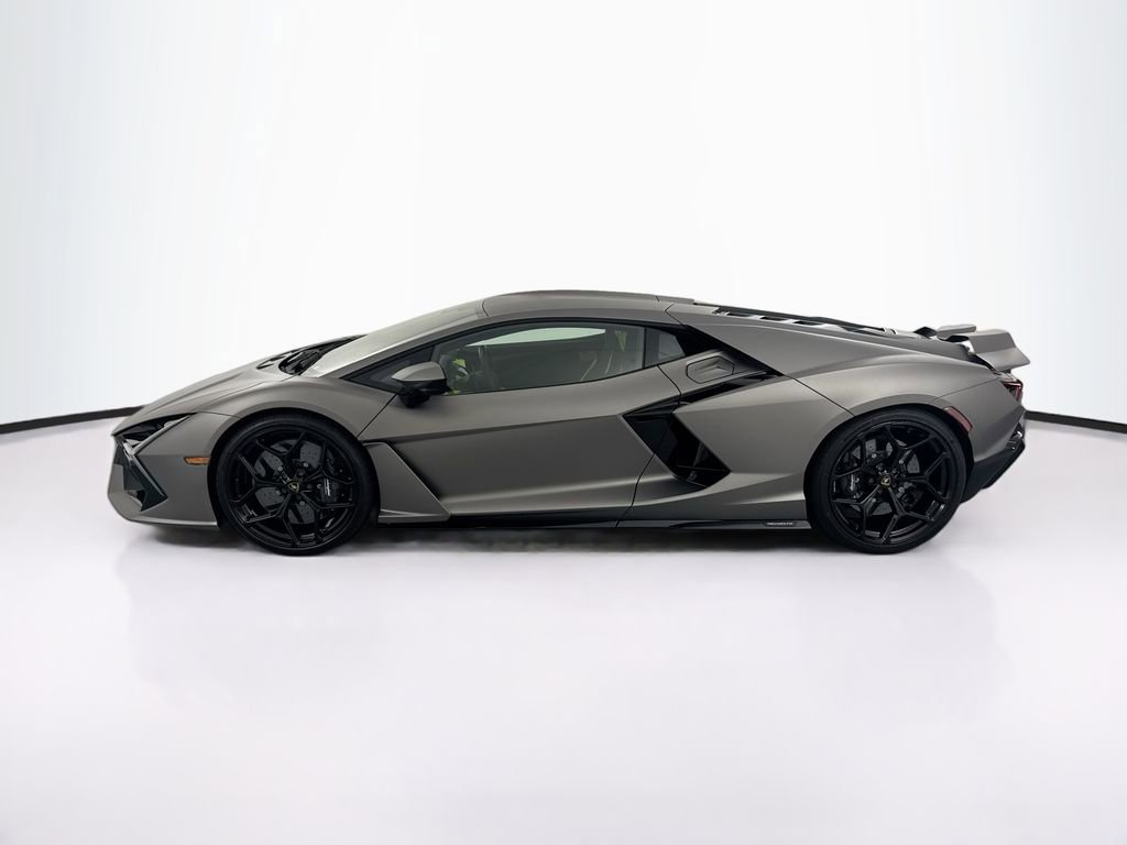 Used 2026 Lamborghini Revuelto AWD/4WD image 8