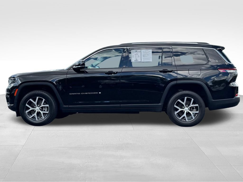 Used 2023 Jeep Grand Cherokee L Limited AWD/4WD image 4