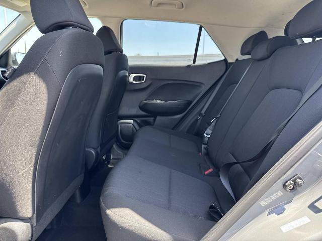 Used 2021 Hyundai Venue SE FWD image 24