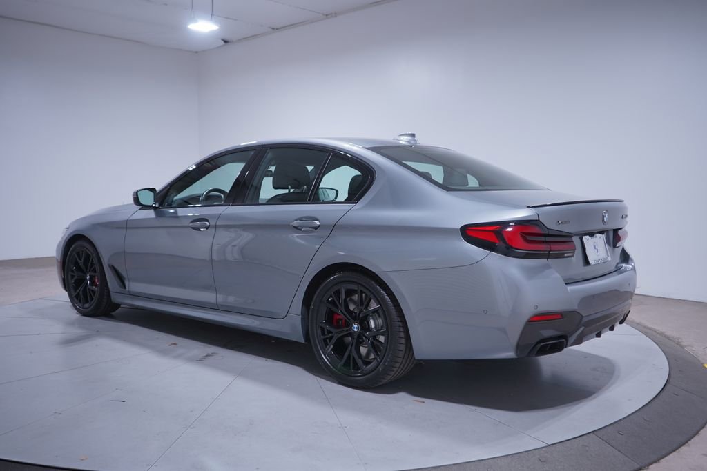Used 2023 BMW M550i xDrive w/ Shadowloine Package image 3