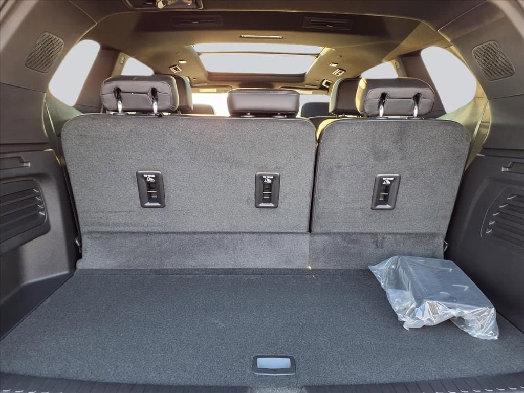 New 2026 Buick Enclave Sport Touring w/ Power Package FWD image 32