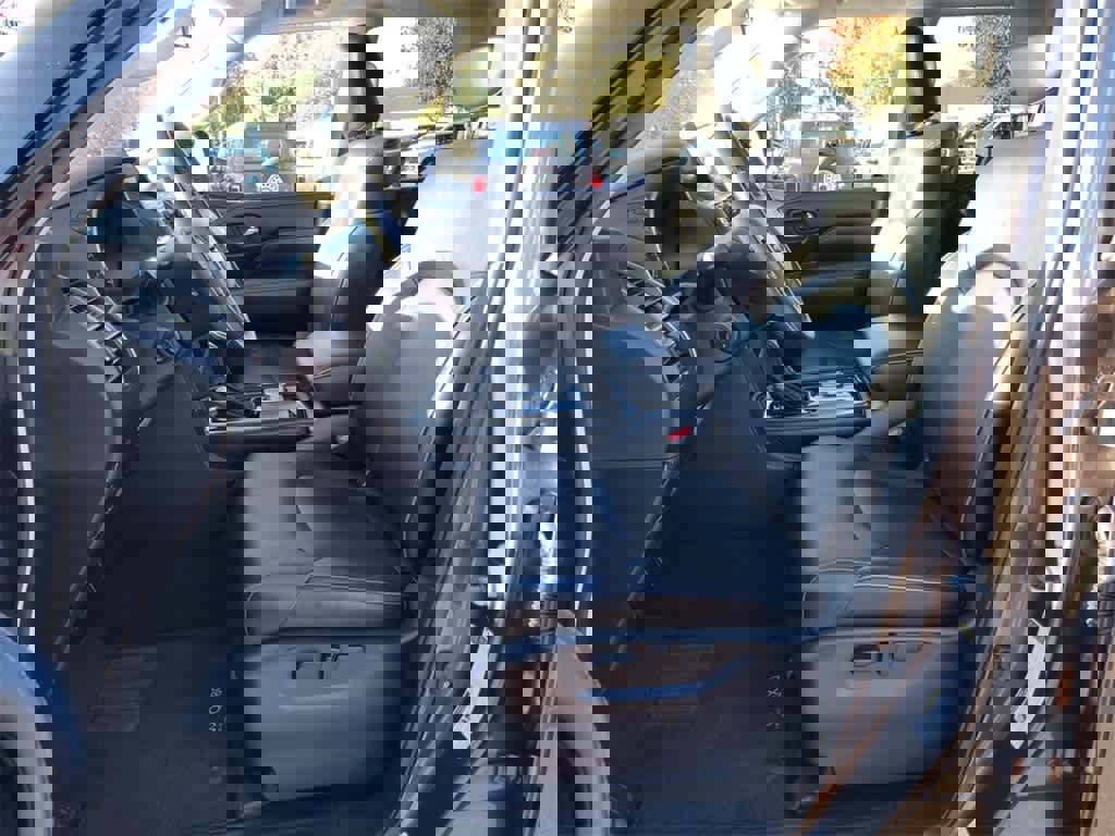 Used 2024 INFINITI QX80 Luxe image 10