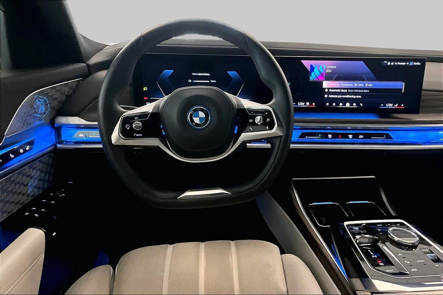 Used 2024 BMW i7 xDrive60 w/ Executive Package AWD/4WD image 5