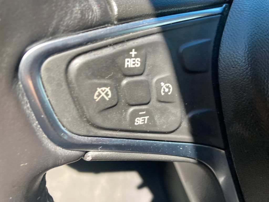 Used 2018 Chevrolet Equinox LT AWD/4WD image 36